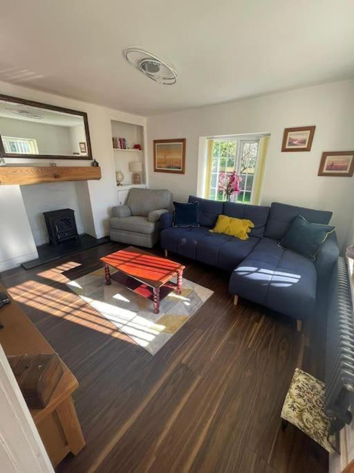 Cosy With Hot Tub And Garden Holiday home Llandudno