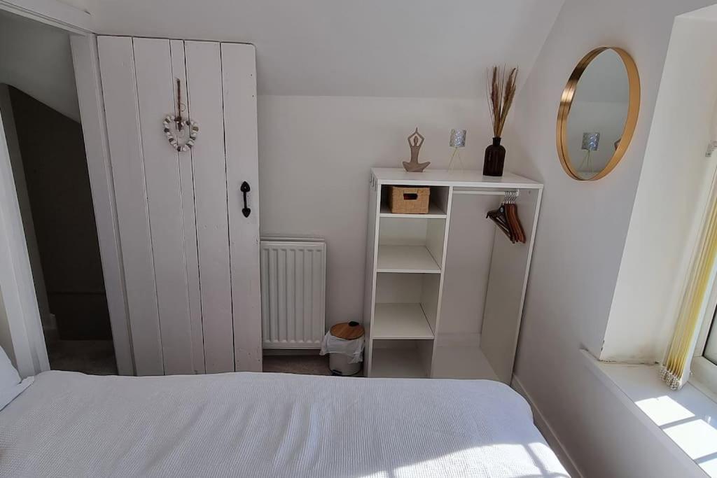 Cosy With Hot Tub And Garden Holiday home *